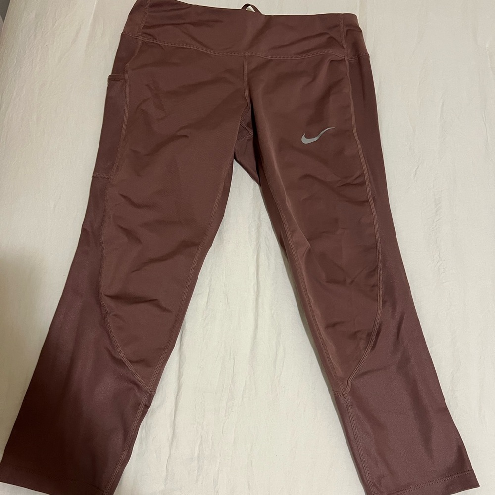Nike Mauve Performance Leggings